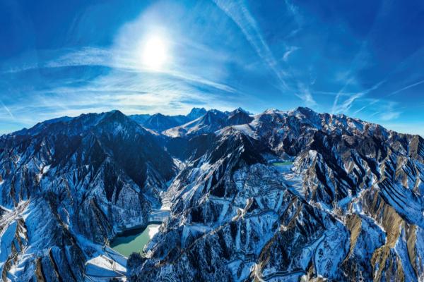 配资资讯服务网 大国工程看新疆|绿电奔涌出天山 动能澎湃向“新”行_大皖新闻 | 安徽网
